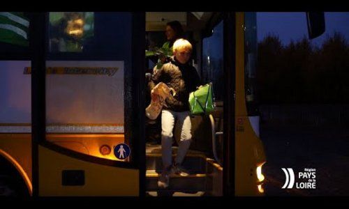 Transports scolaires : des gilets fluorescents distribués pour la sécurité des élèves